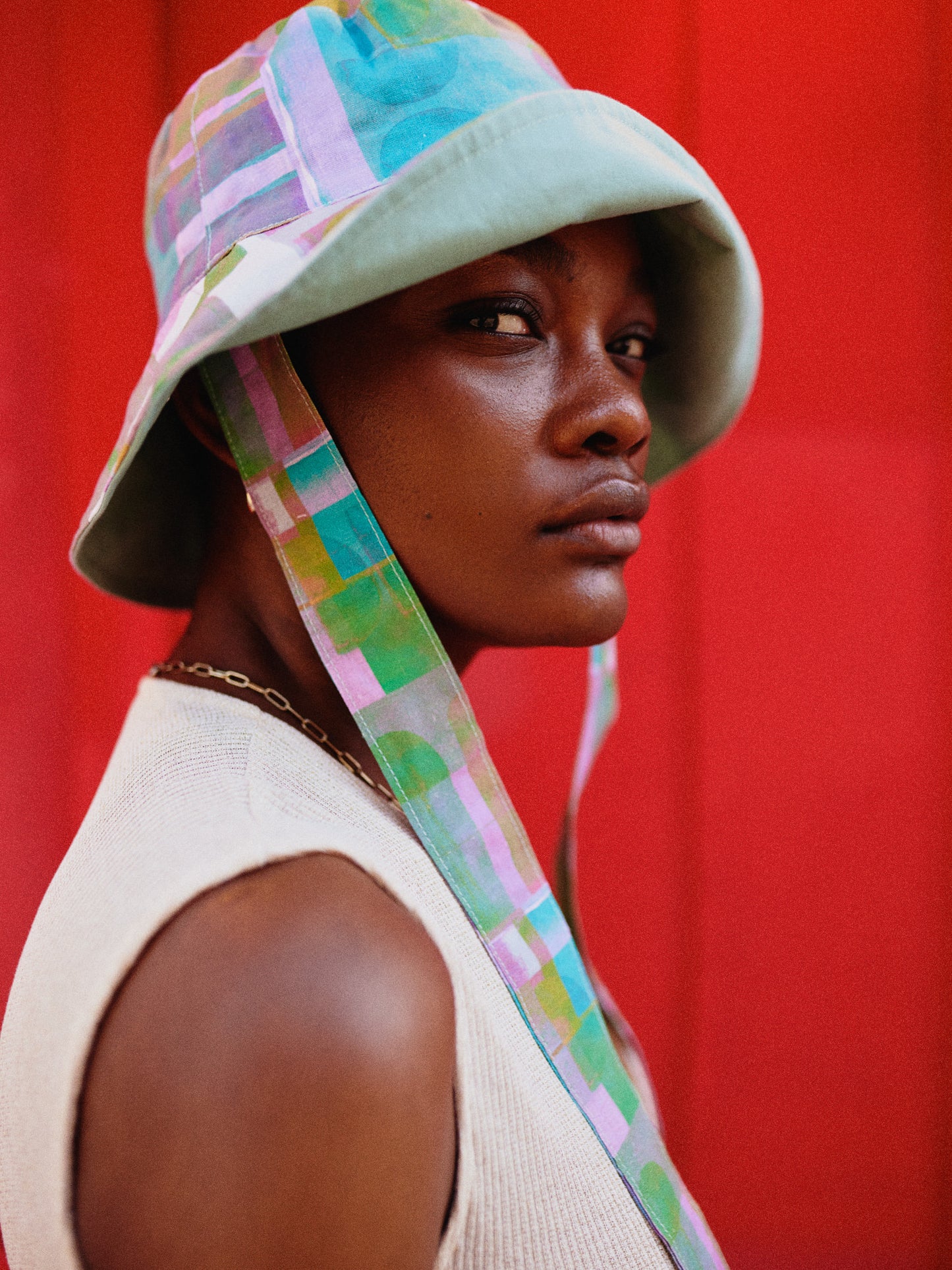 BUCKET | C1