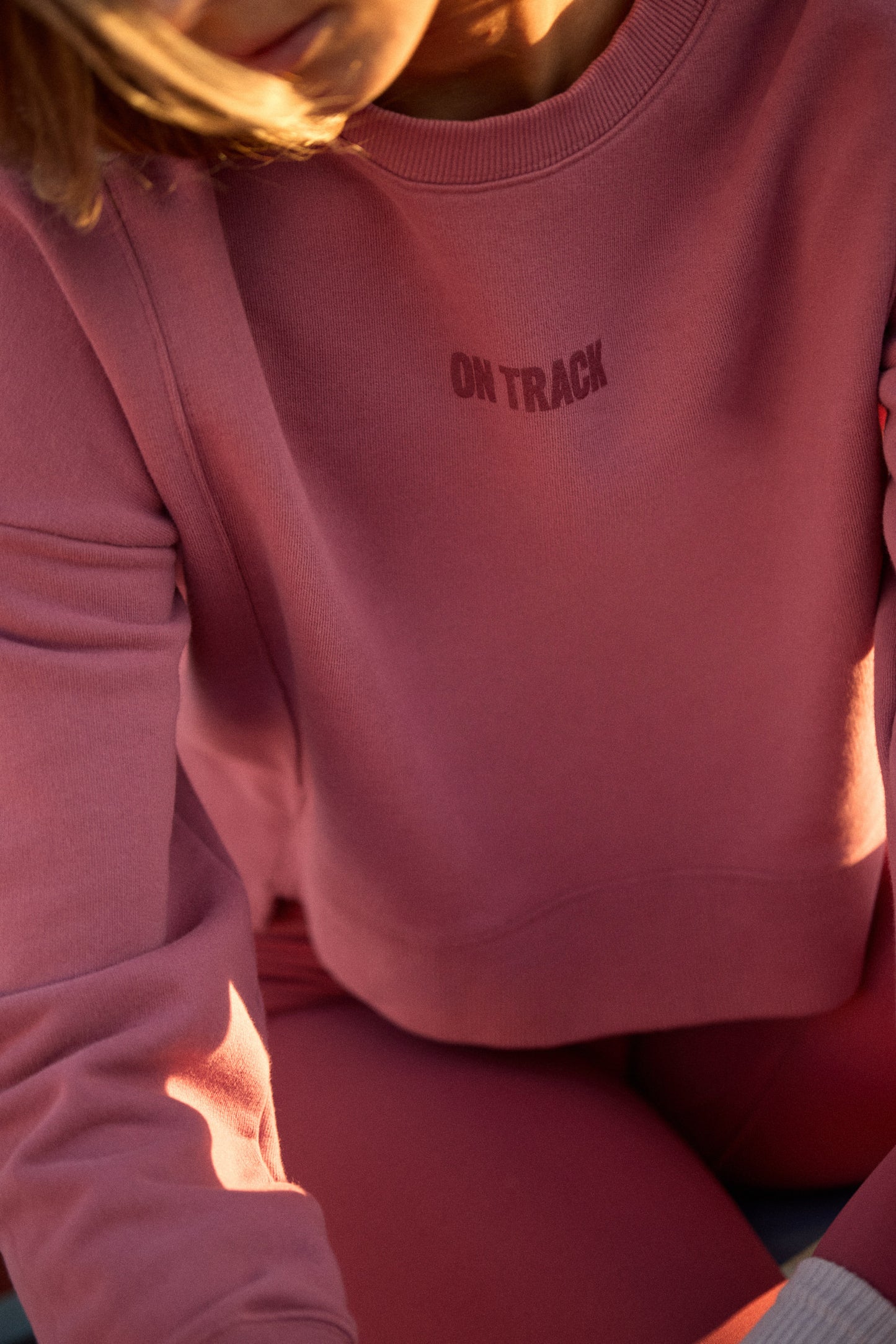 ON TRACK SWEATER | BERRY PINK