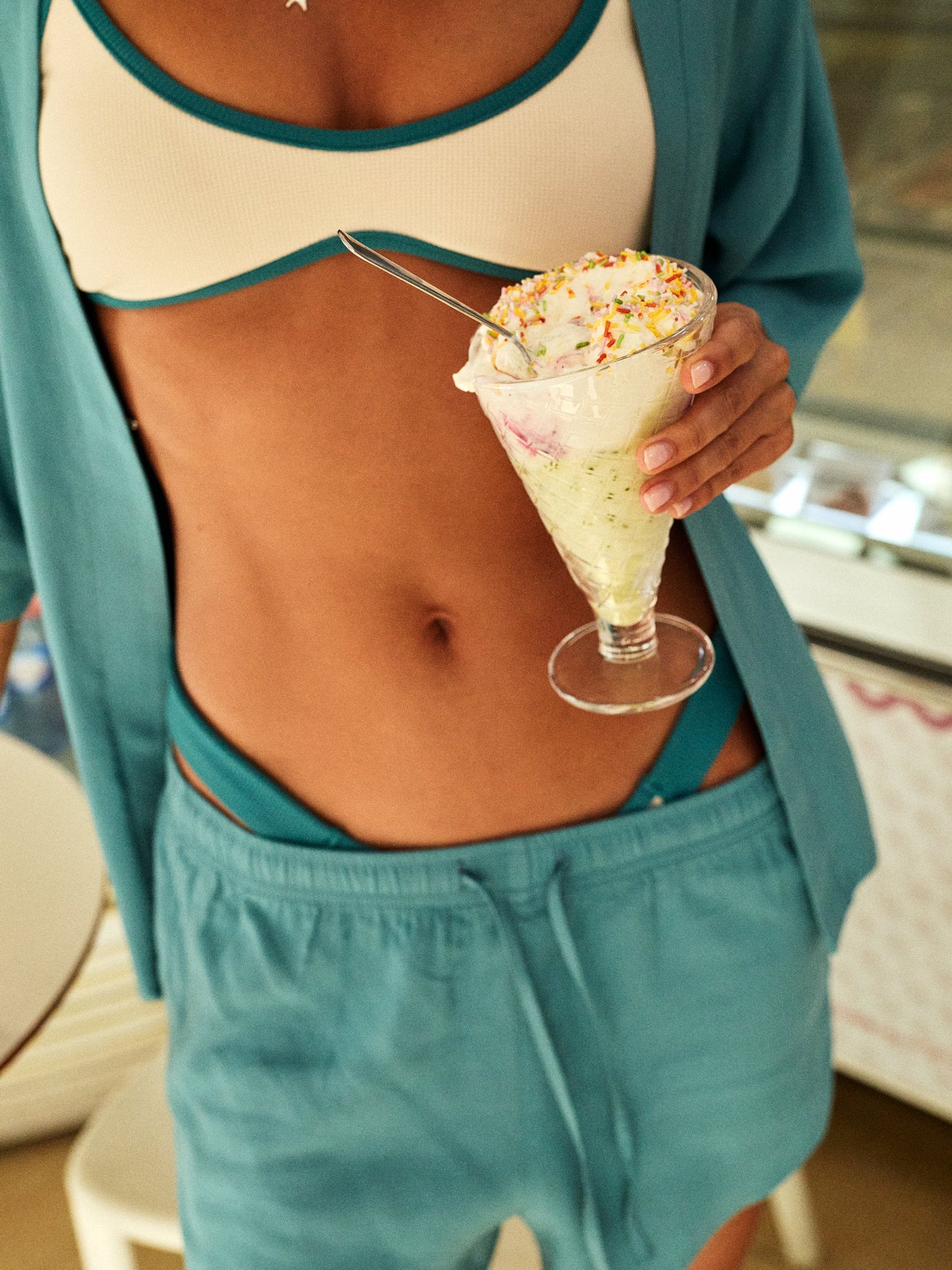 VESPA SHORTS | ESMERALD BLUE